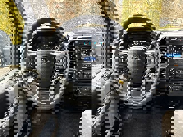 Used 2017 Ford F150 XLT image 12