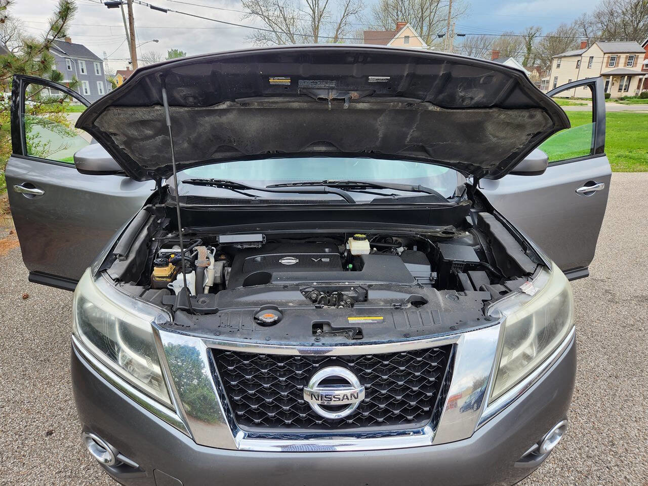 Used 2015 Nissan Pathfinder SV AWD/4WD image 18