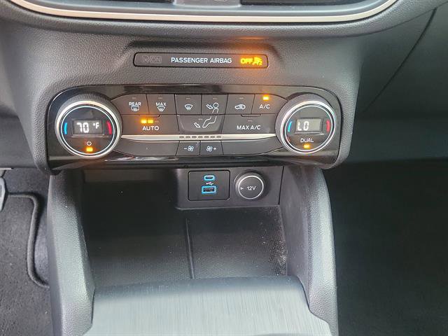 Used 2021 Ford Escape SE w/ SE Sport Appearance Package image 46