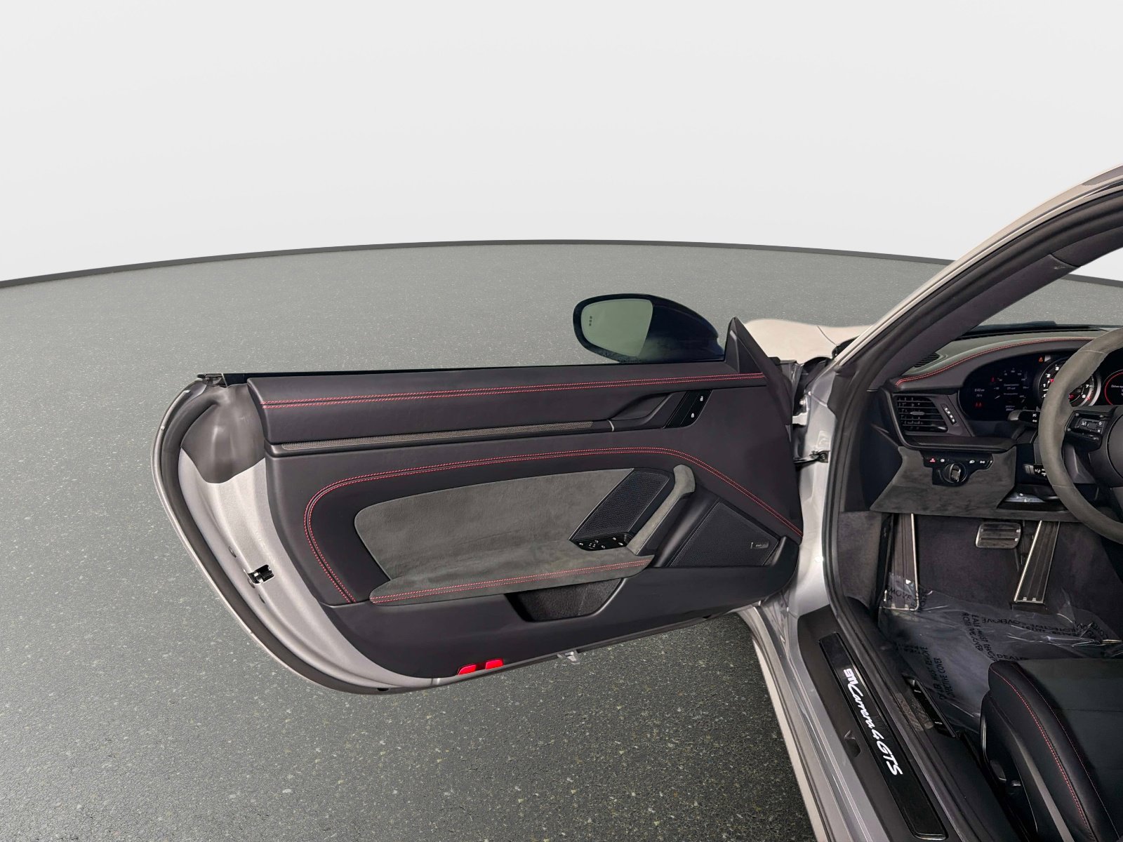 Used 2024 Porsche 911 Carrera 4 GTS image 28