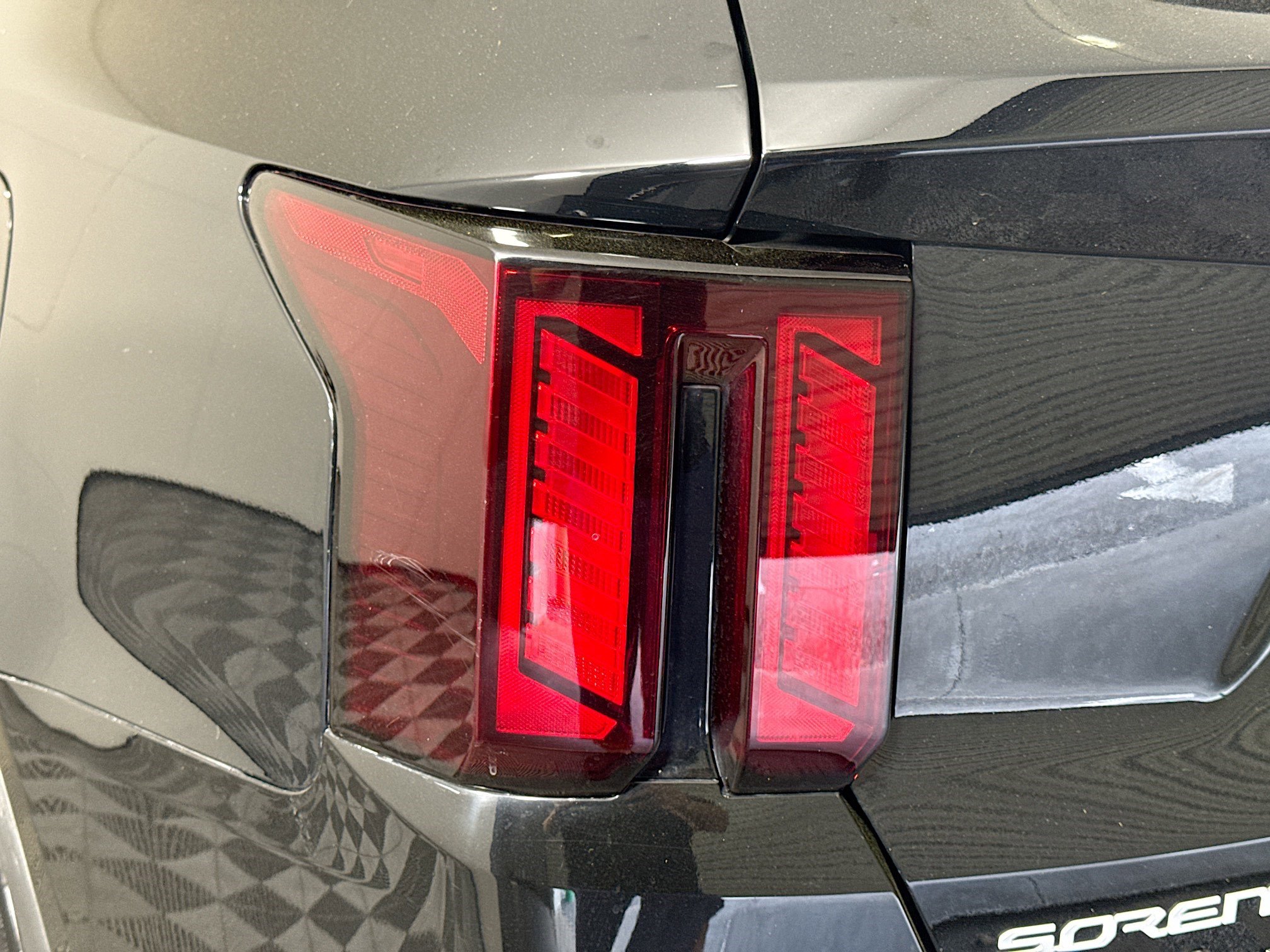 Used 2025 Kia Sorento S w/ Panoramic Sunroof Package FWD image 36