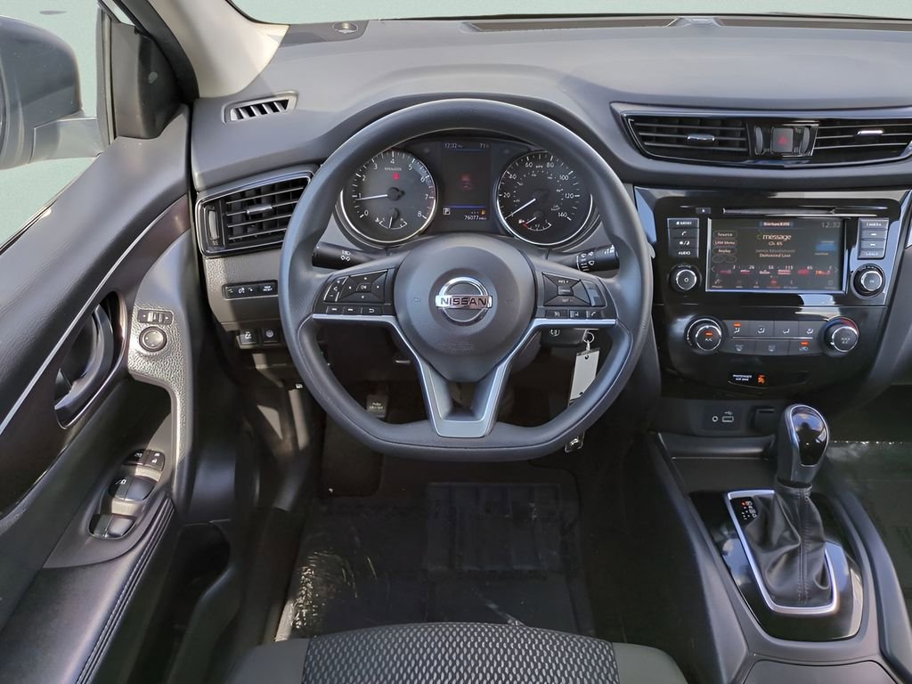 Certified 2022 Nissan Rogue Sport S image 16