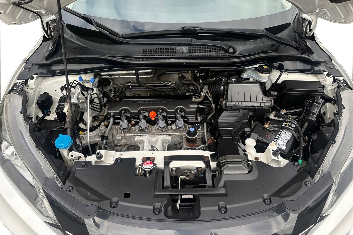 Used 2017 Honda HR-V LX image 22