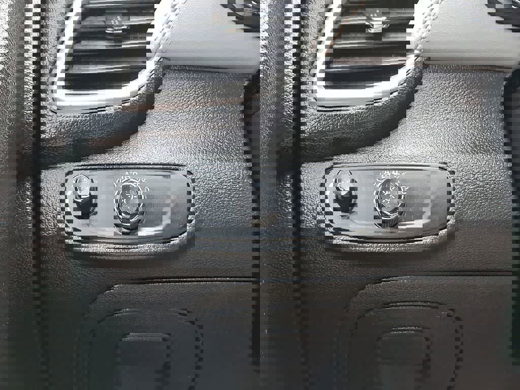 Used 2017 Chevrolet Trax LS FWD image 17