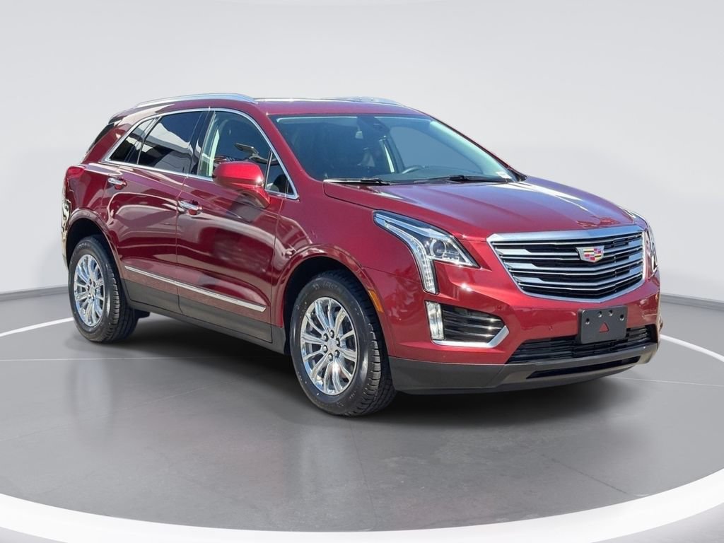 Used 2017 Cadillac XT5 Luxury w/ Driver Awareness Package FWD image 1
