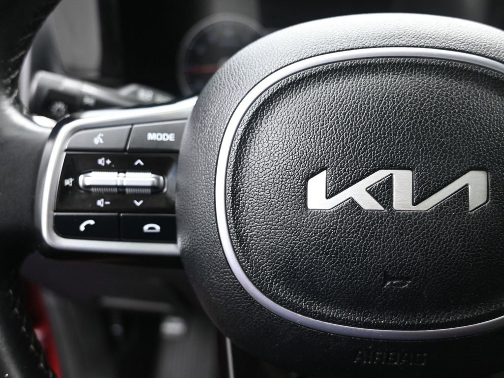 Used 2023 Kia Sorento S w/ Panoramic Sunroof Package image 15
