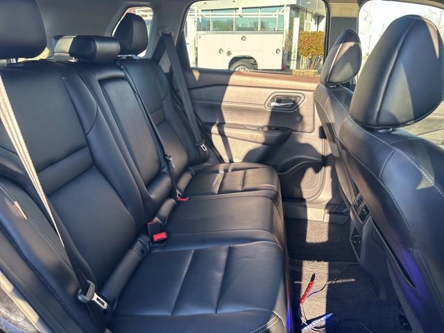 Used 2023 Nissan Rogue SL image 34