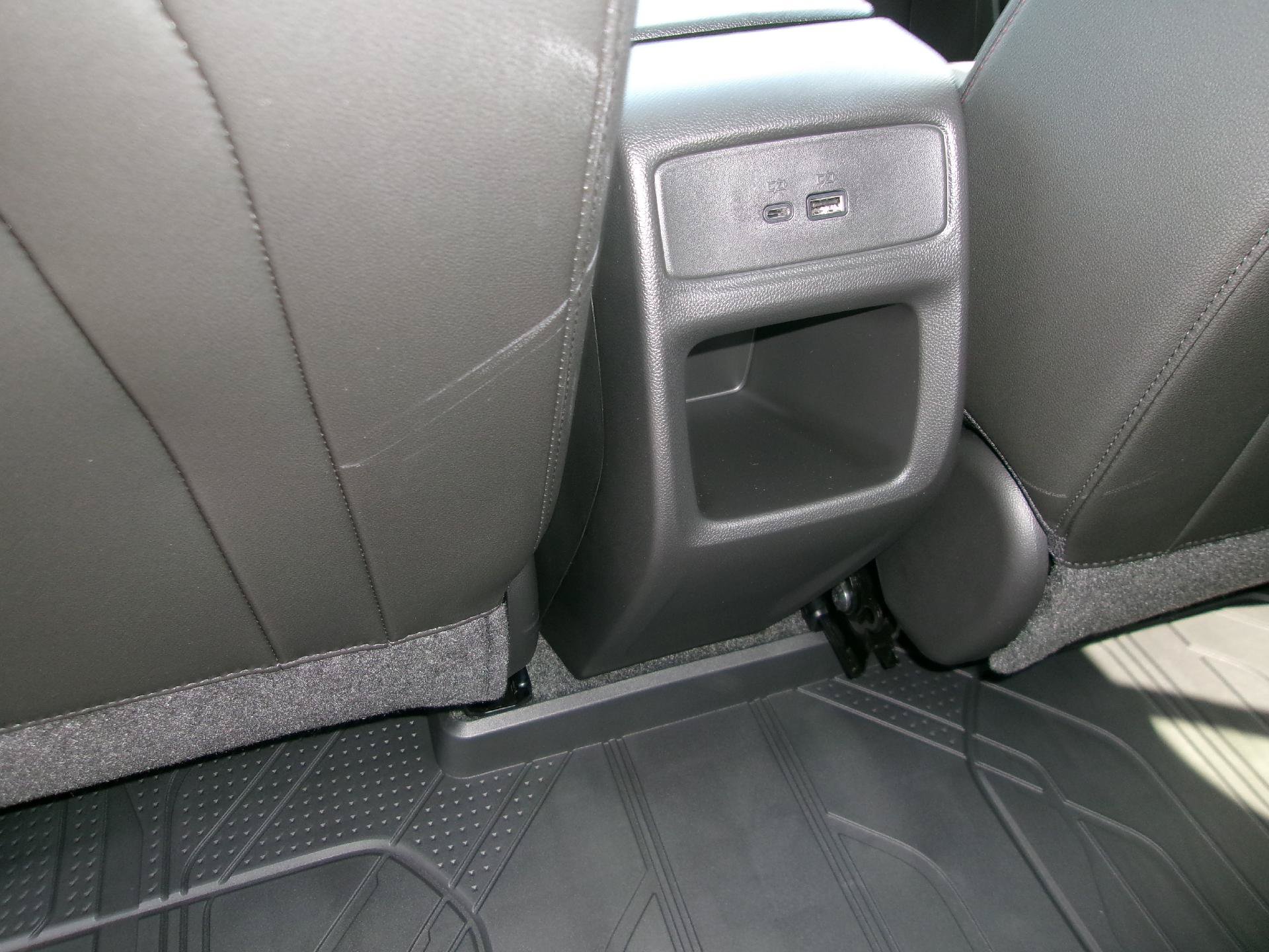 New 2026 Chevrolet Trax RS w/ Sunroof Package FWD image 15