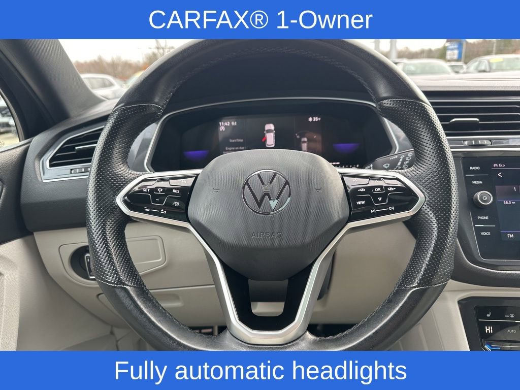 Used 2023 Volkswagen Tiguan SE R-Line image 18