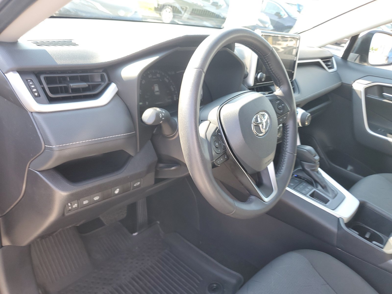 Certified 2025 Toyota RAV4 XLE w/ Convenience Package AWD/4WD image 20