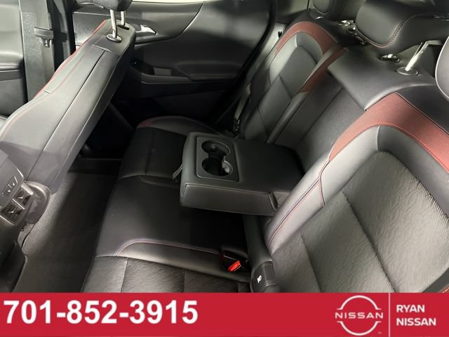 Used 2025 Chevrolet Equinox RS w/ Safety and Technology Package AWD/4WD image 39