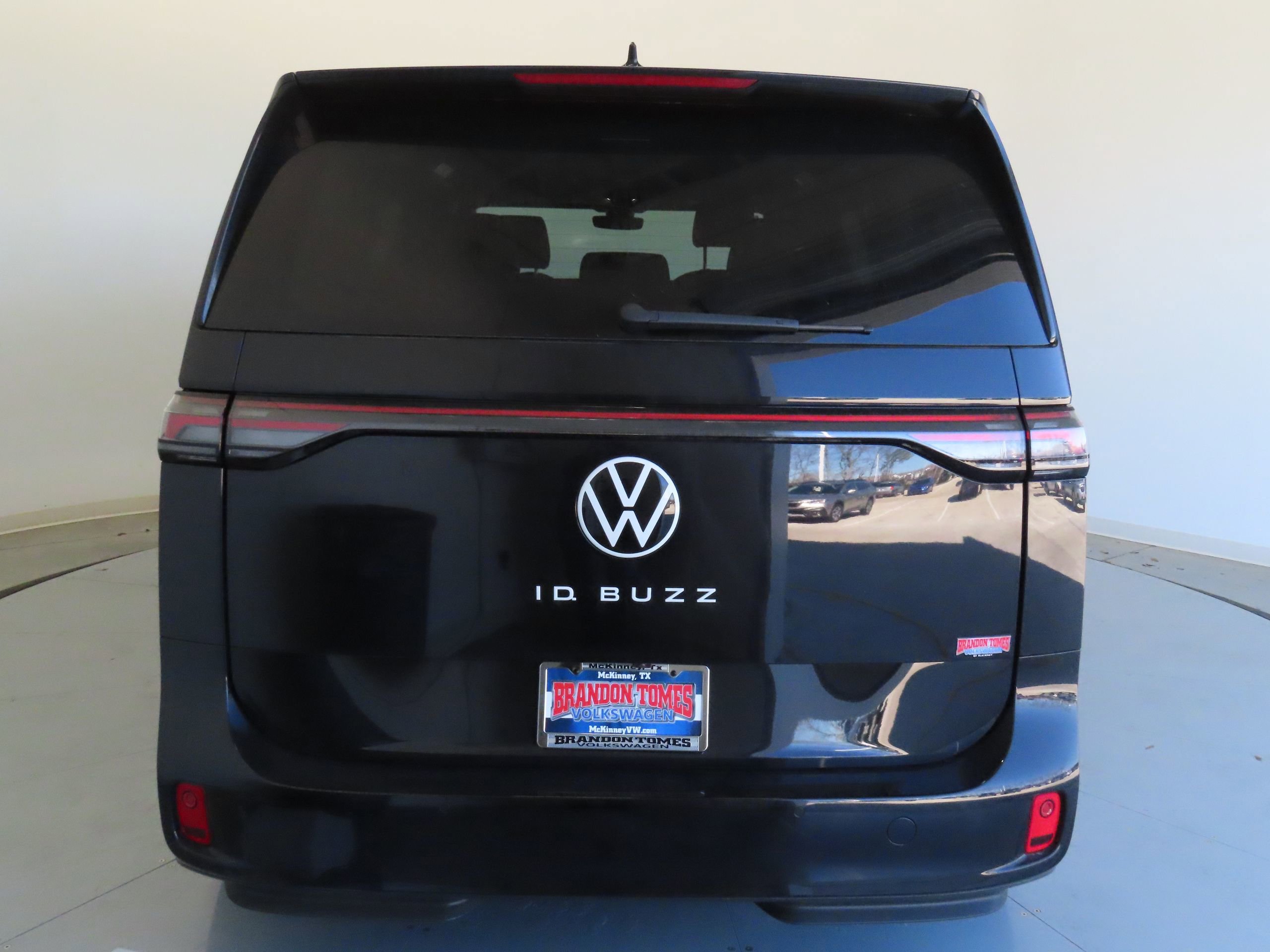 New 2025 Volkswagen ID. Buzz Pro S image 5