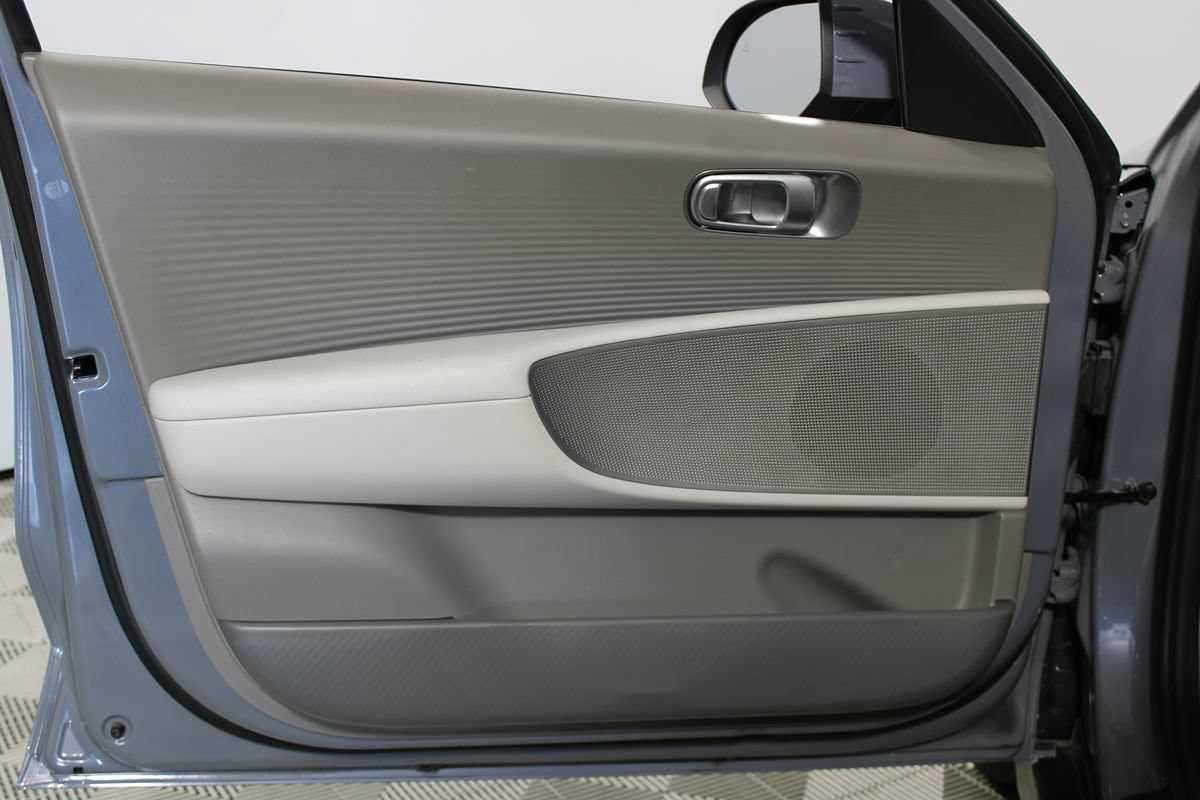 Used 2023 Hyundai Ioniq 6 SEL RWD image 6