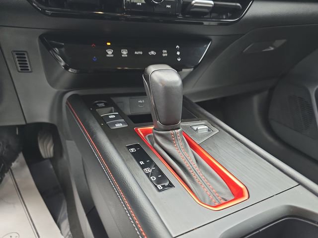 Used 2025 Nissan Kicks SR image 34