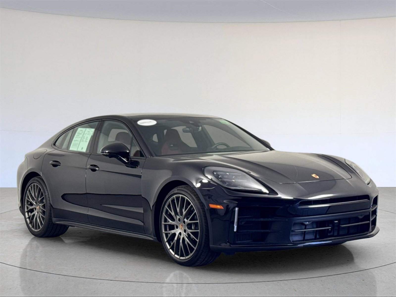 Certified 2025 Porsche Panamera image 10