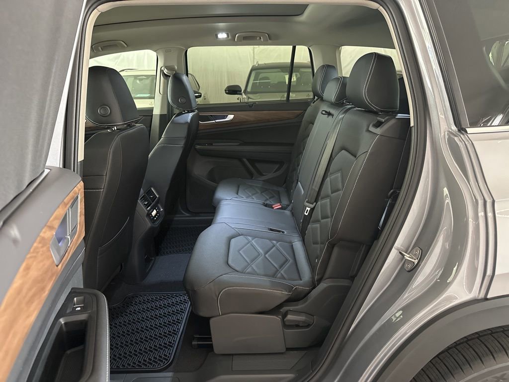 New 2026 Volkswagen Atlas SE image 14
