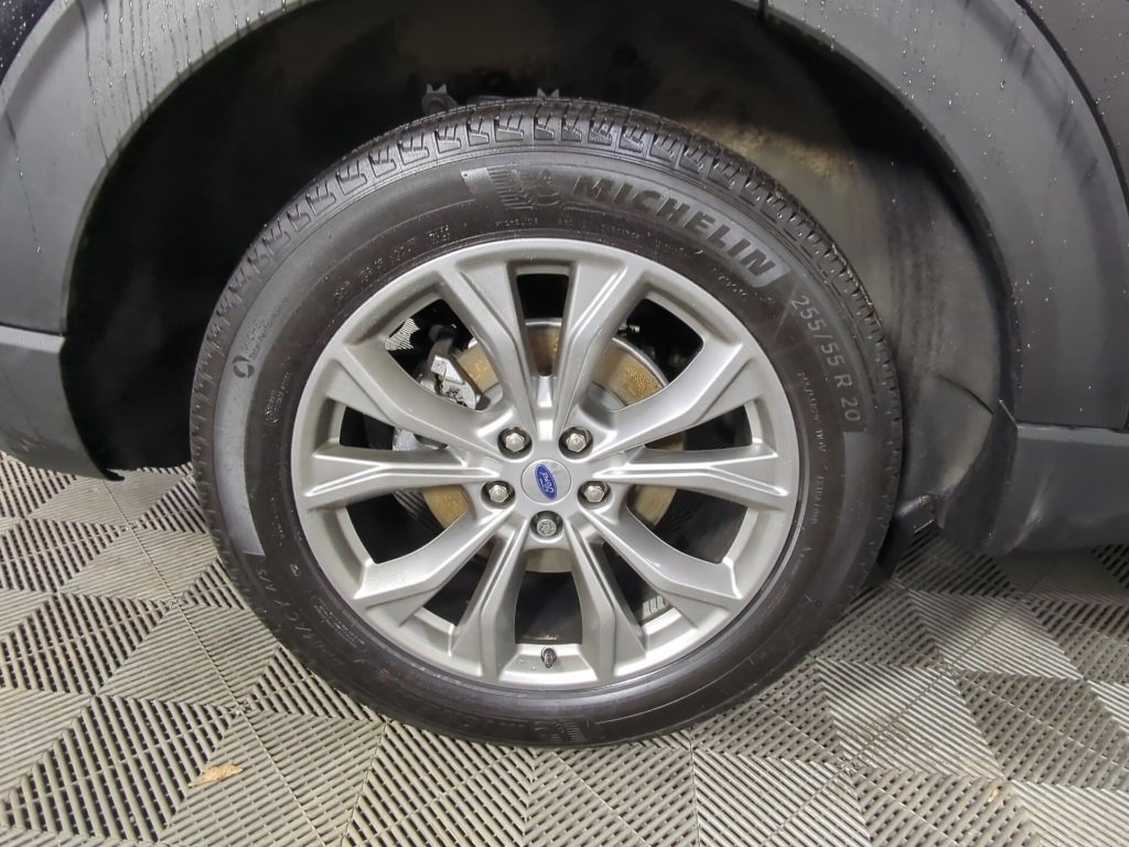 Used 2023 Ford Explorer Limited image 10