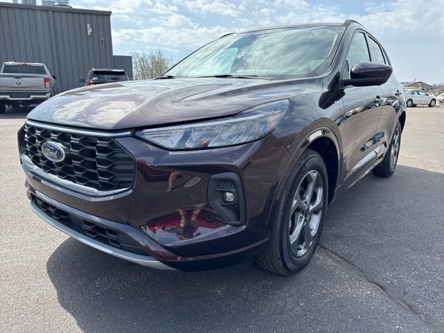 Certified 2023 Ford Escape ST-Line Select w/ Tech Pack #2 image 2
