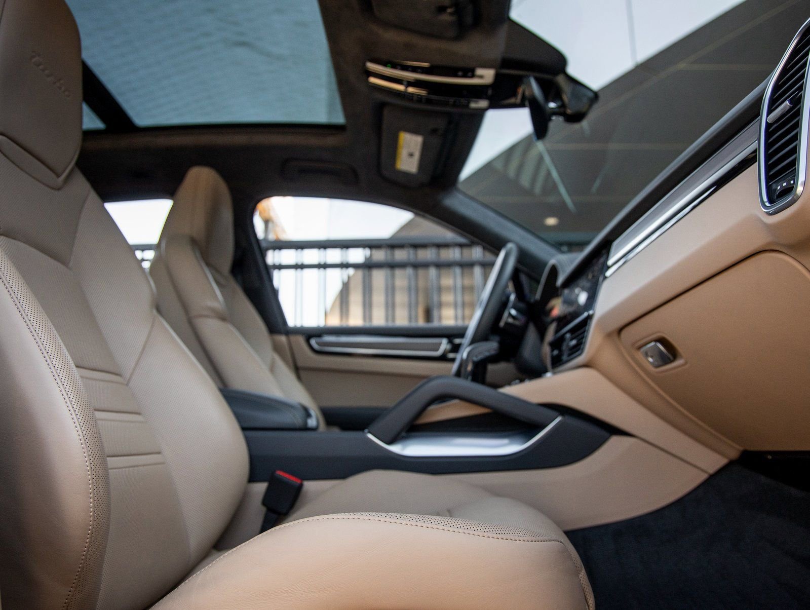 Certified 2023 Porsche Cayenne Turbo image 45