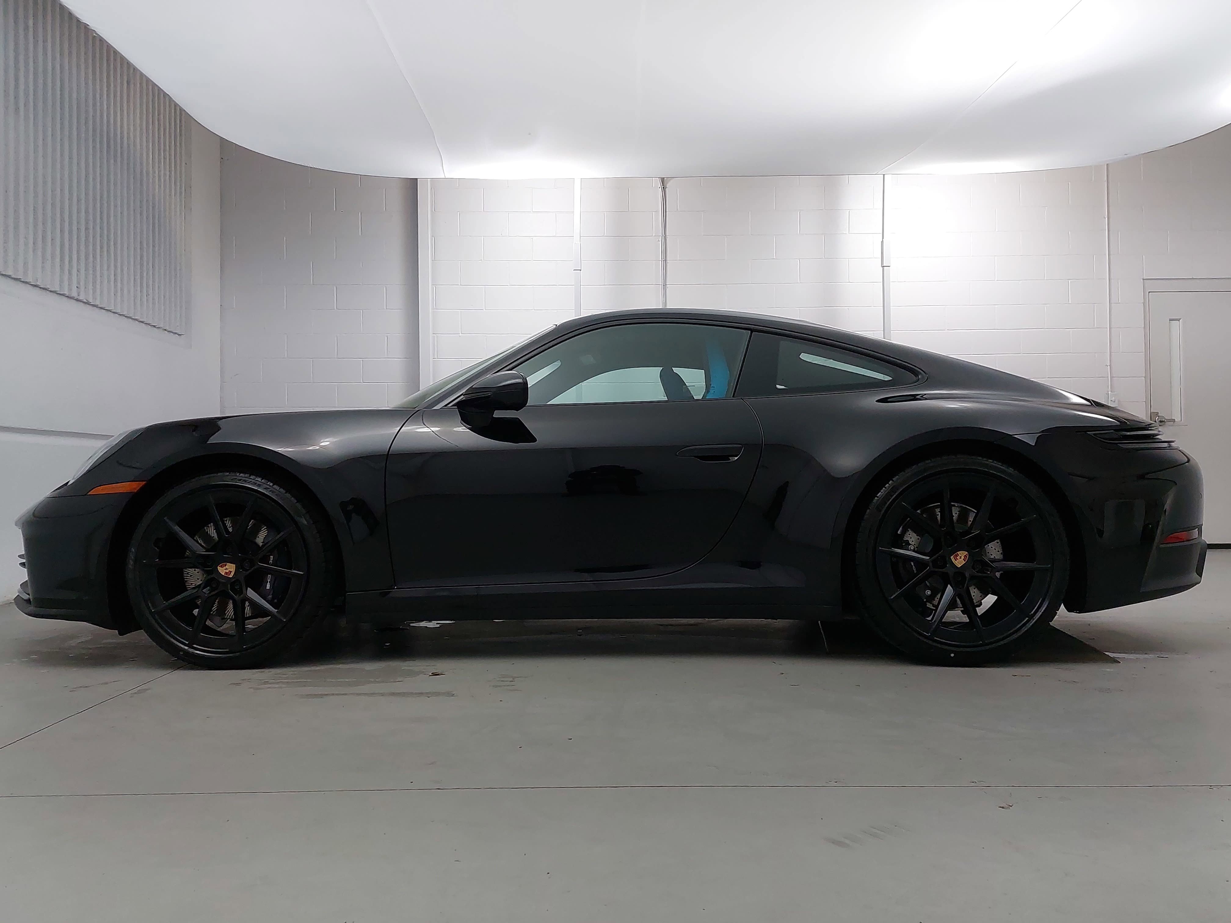New 2026 Porsche 911 Carrera image 2