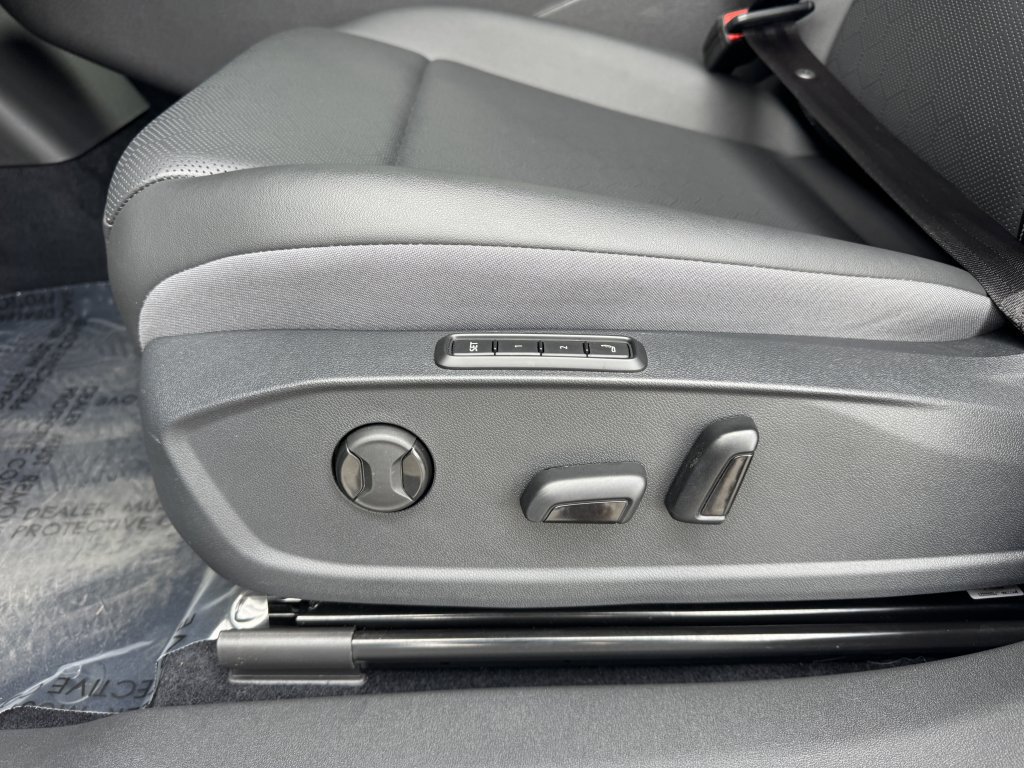 Used 2023 Volkswagen ID.4 Pro S RWD image 33