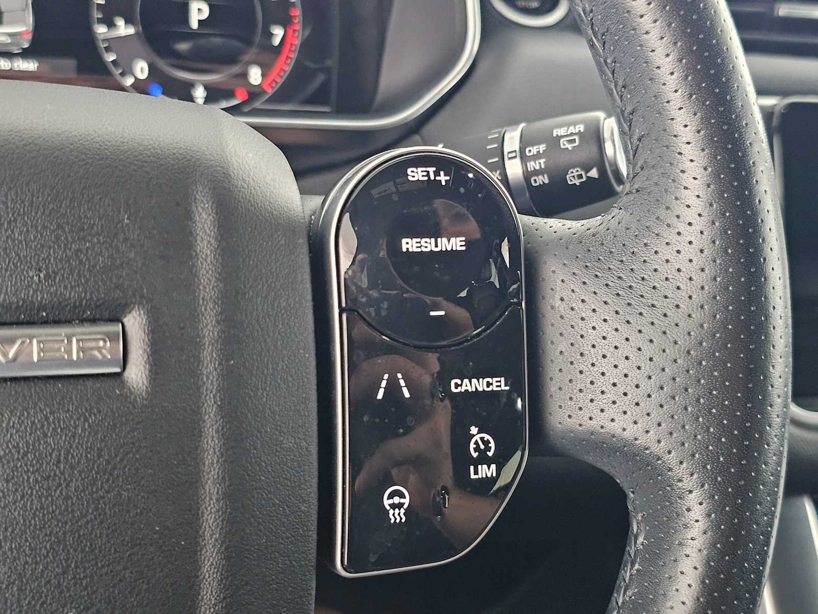 Used 2022 Land Rover Range Rover Sport SE AWD/4WD image 29