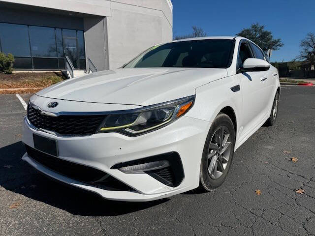 Used 2019 Kia Optima LX image 2