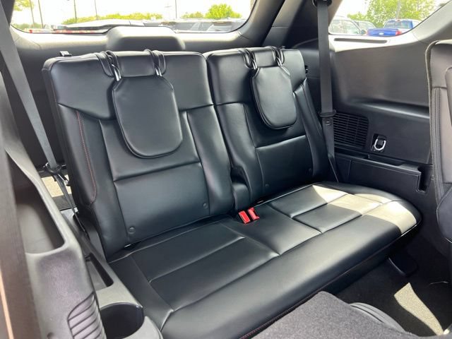 Used 2025 Ford Explorer ST RWD image 32