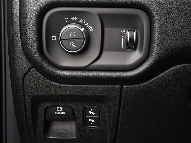 Used 2021 RAM 1500 Big Horn image 26