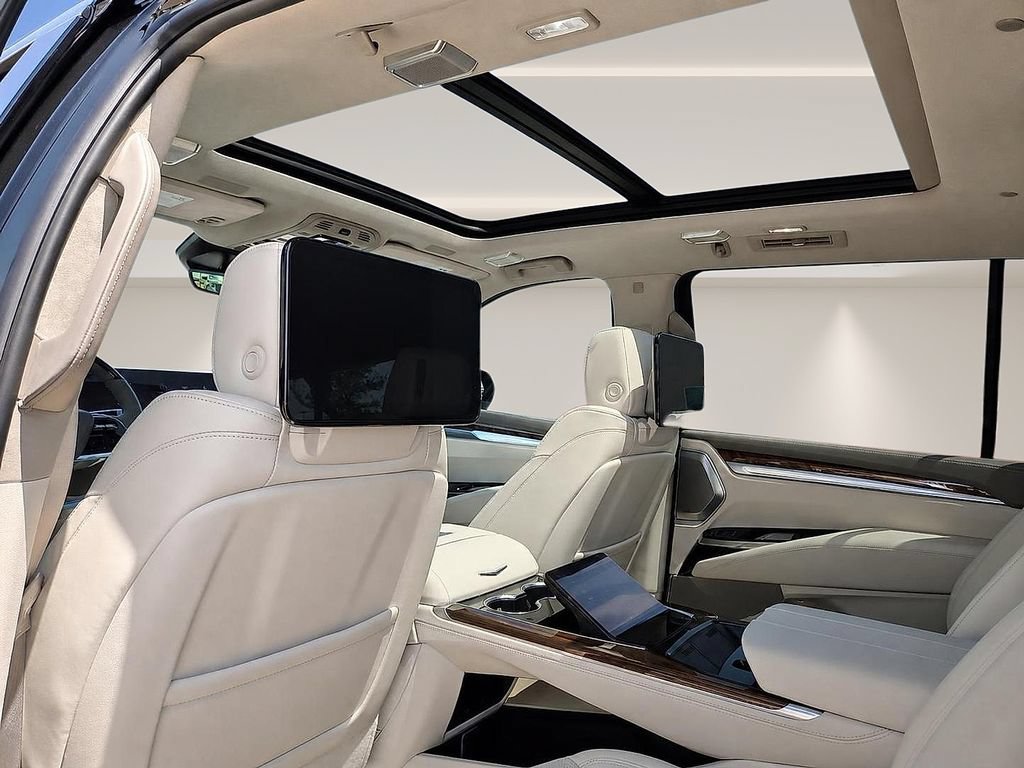 New 2026 Cadillac Escalade ESV Platinum Luxury AWD/4WD image 11
