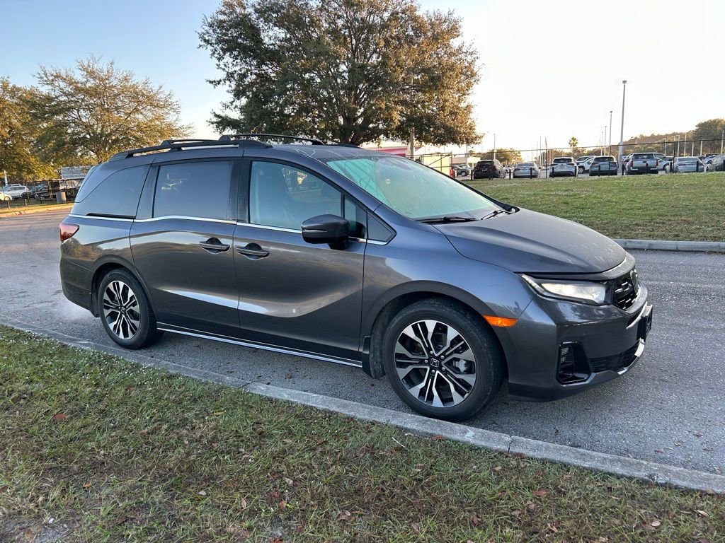 Used 2025 Honda Odyssey Elite image 7