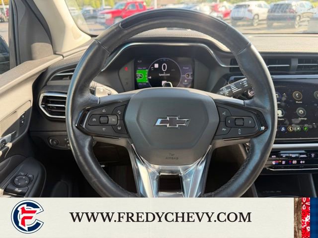 Used 2023 Chevrolet Bolt EUV Premier w/ Sun & Sound Package FWD image 16