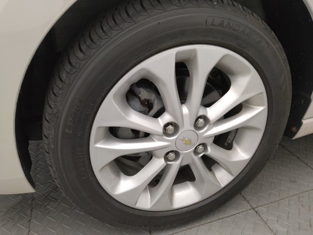 Used 2019 Chevrolet Spark LT FWD image 31