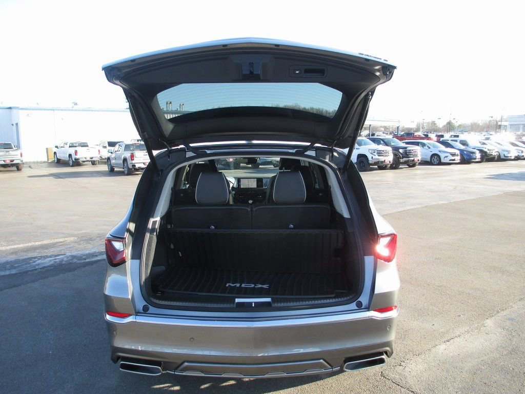 Used 2025 Acura MDX w/ Advance Package image 6