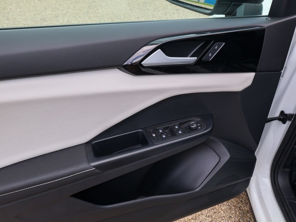 Certified 2026 Volkswagen Taos S FWD image 12
