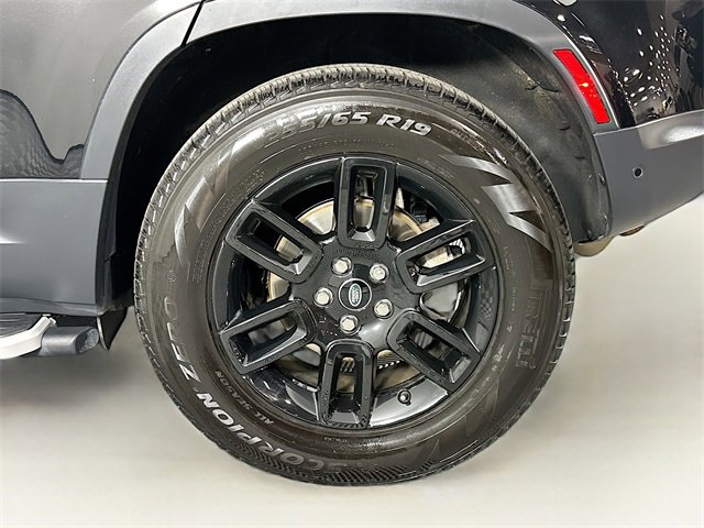 Certified 2023 Land Rover Defender 110 S image 31