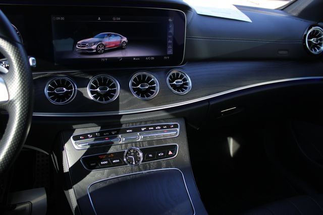 Used 2018 Mercedes-Benz E 400 4MATIC Coupe image 25