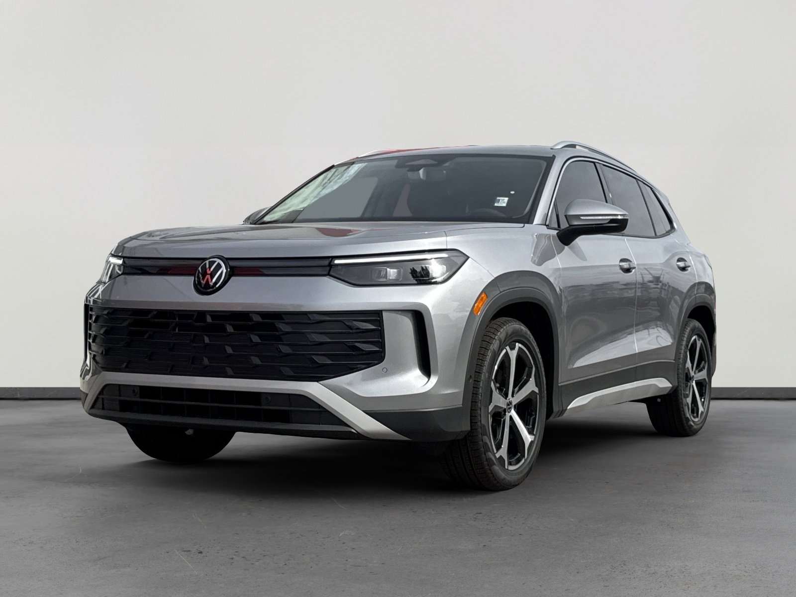 New 2026 Volkswagen Tiguan SE image 1