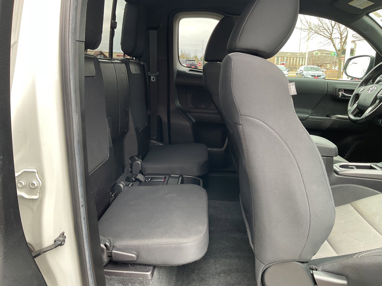 Used 2023 Toyota Tacoma TRD Off-Road image 15