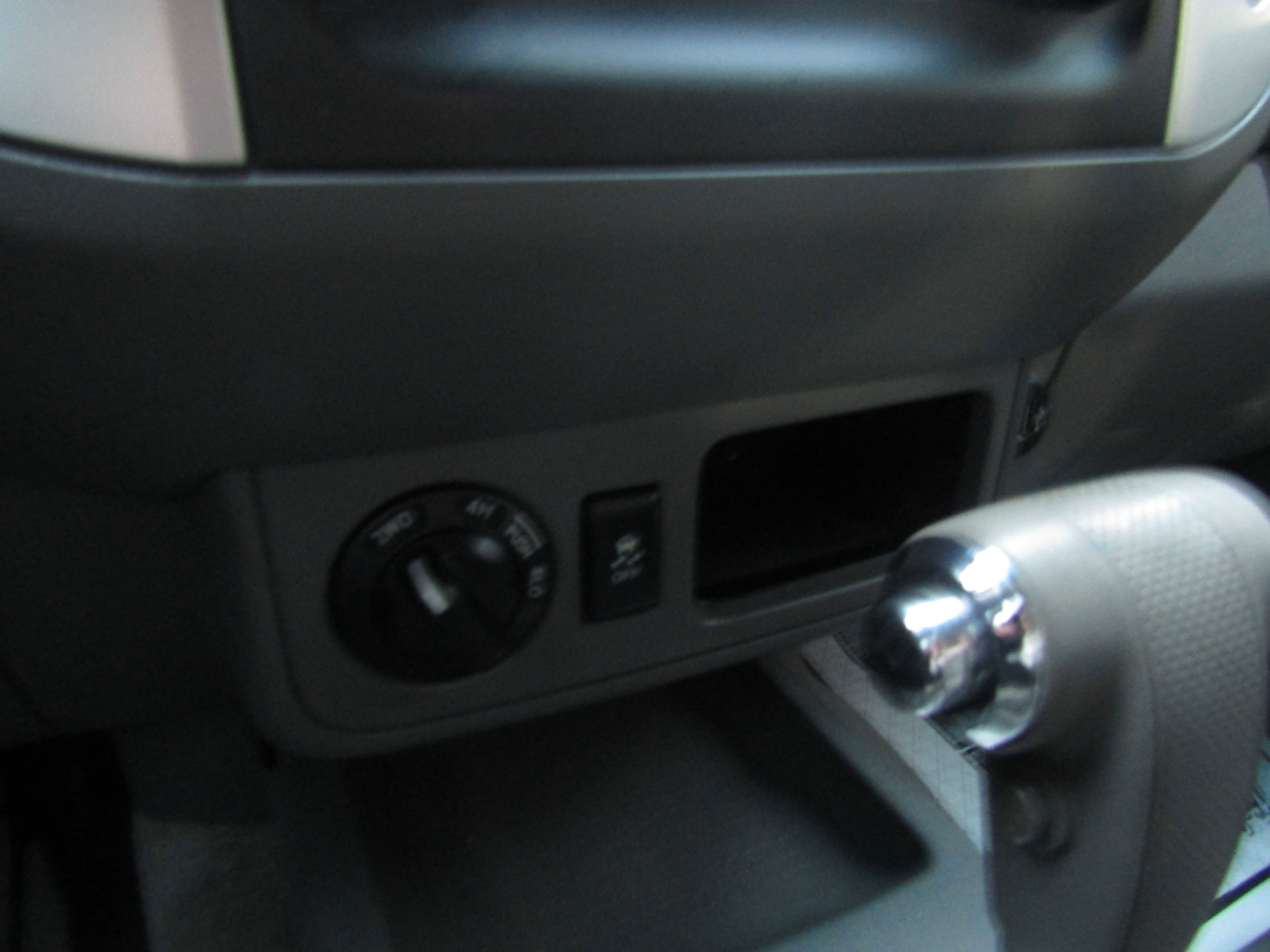 Used 2018 Nissan Frontier SV AWD/4WD image 19