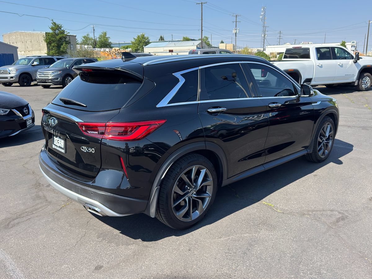 Used 2019 INFINITI QX50 Essential w/ Sensory Package AWD/4WD image 11