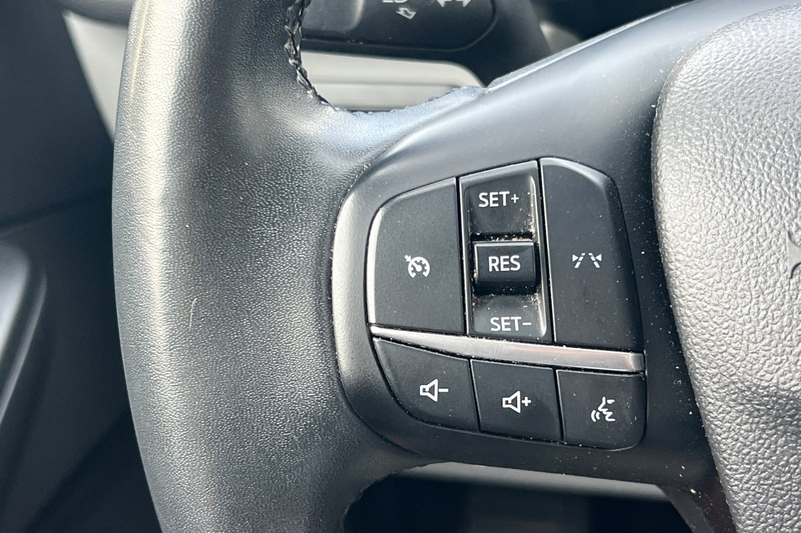 Used 2024 Ford Escape Active FWD image 34