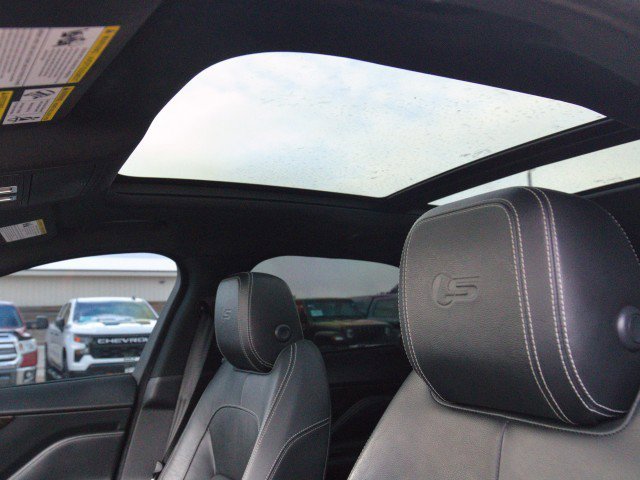 Used 2017 Jaguar F-PACE S image 17