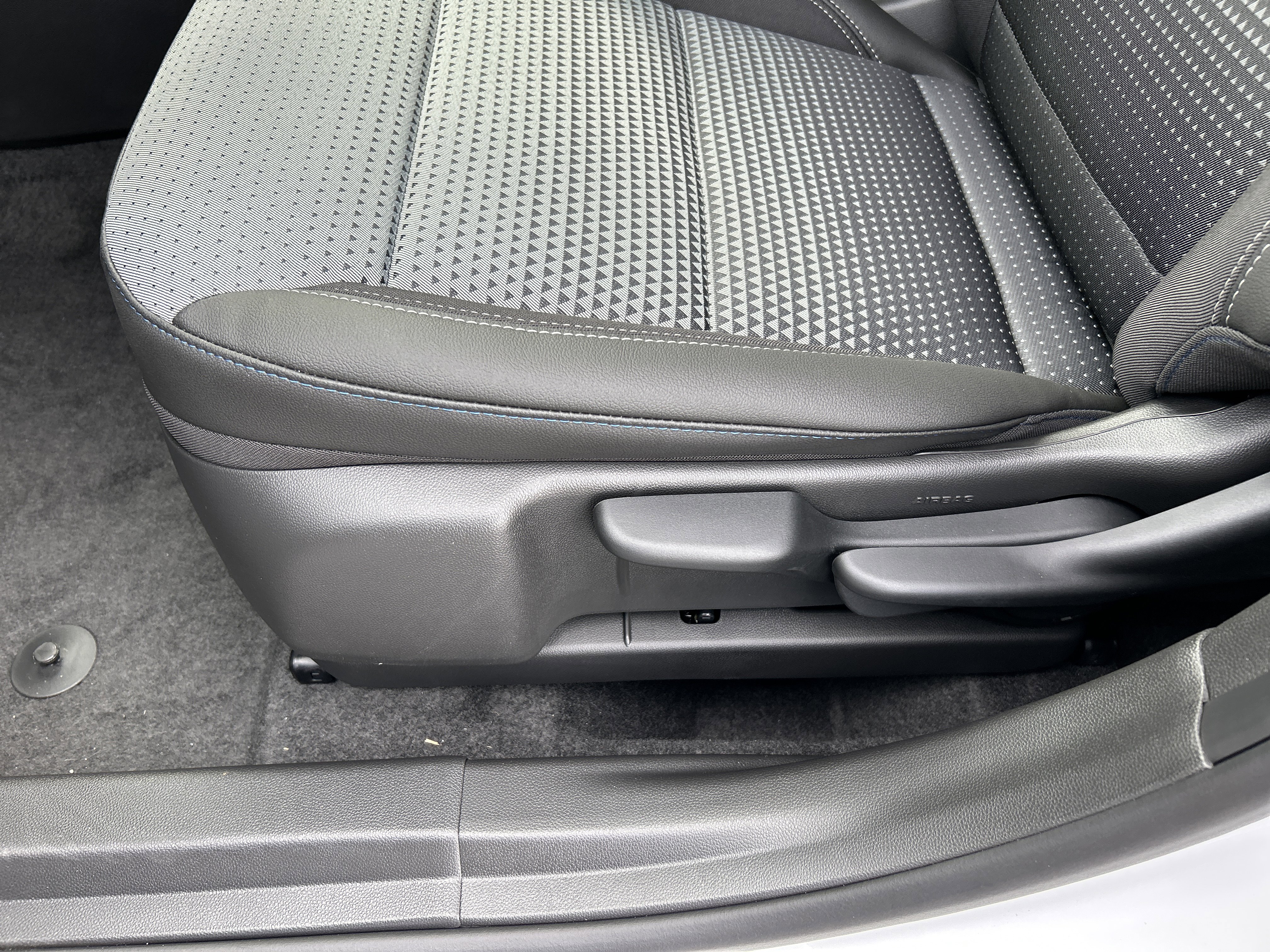 New 2025 Chevrolet Trax LT w/ Driver Confidence Package image 16