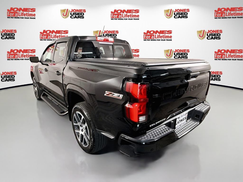 Used 2023 Chevrolet Colorado Z71 w/ Z71 Convenience Package 2 AWD/4WD image 2