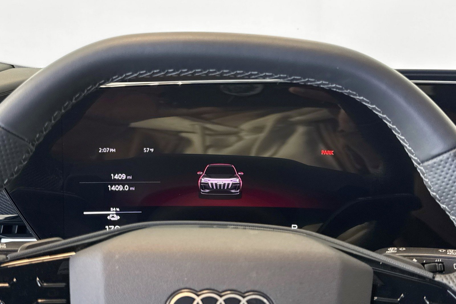 Used 2025 Audi SQ6 e-tron Prestige AWD/4WD image 11