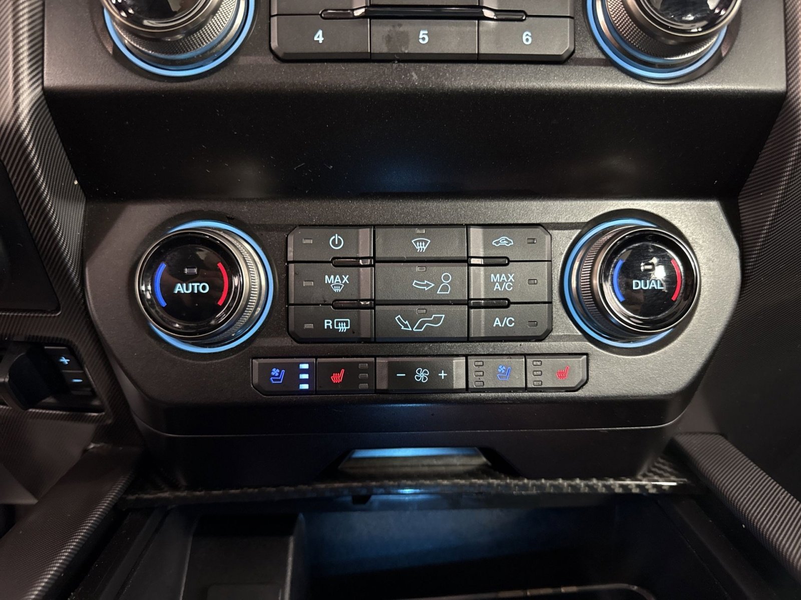 Used 2020 Ford F150 Raptor w/ Equipment Group 802A Luxury image 21