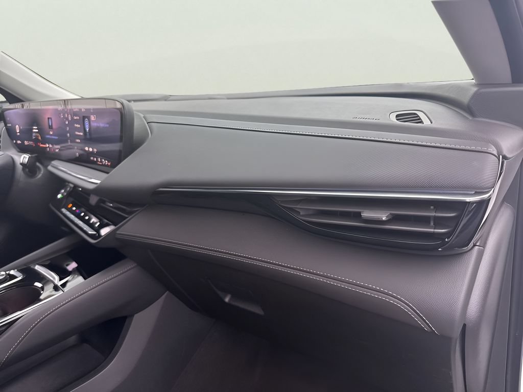 Used 2025 Buick Envision Preferred AWD/4WD image 18