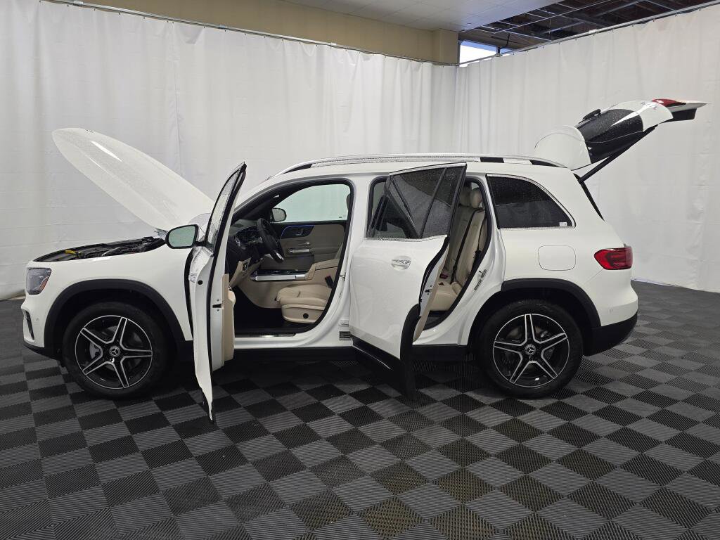 New 2026 Mercedes-Benz GLB 250 4MATIC image 12