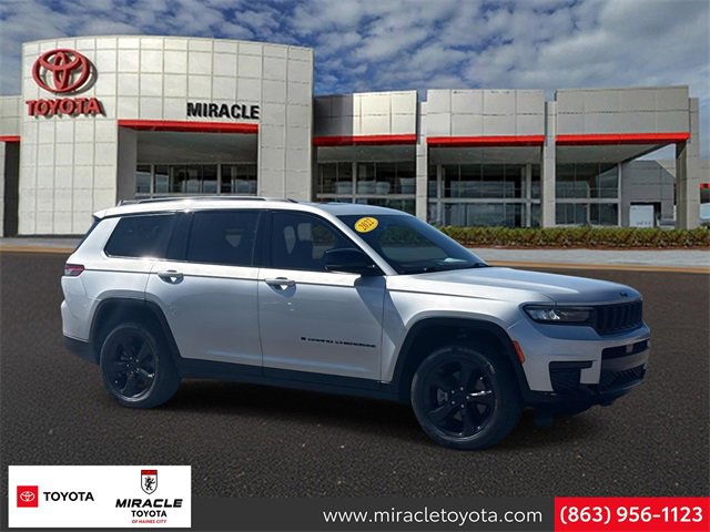 Used 2022 Jeep Grand Cherokee L Altitude image 1